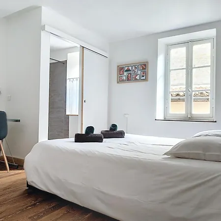 Le Iena Apartment *